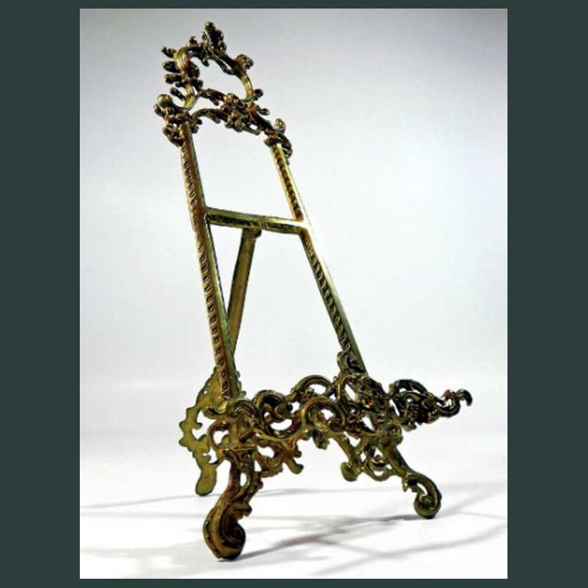 9 inch Easel