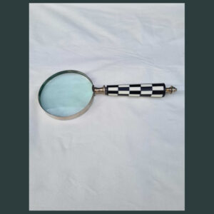 9.5″ Magnifying Glass with 4″ Lens Dia