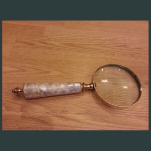 9.5″ Magnifying Glass with 4″ Lens Dia