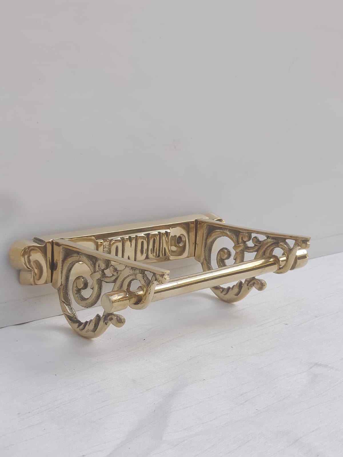 Victorian Style London Toilet Roll Holder (Brass ROD) - Image 9
