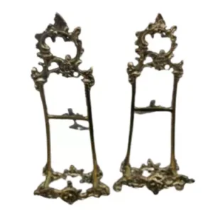Pair of 9 inch easels