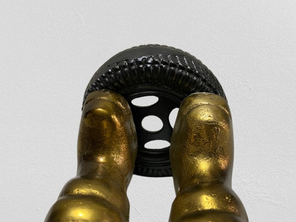 15" Michelin Man Cast ALU With Painted BRASS Antique Finish Original - Image 6